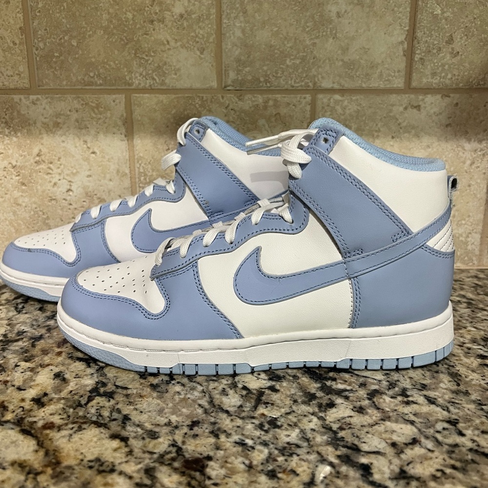 Women’s Nike Dunks new without box